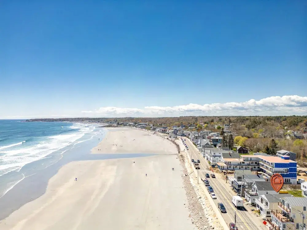 Beachfront Pet Friendly Sleeps 15 Bbq!
