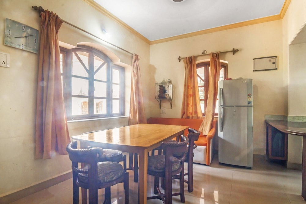 GuestHouser 4 BHK Villa 8209