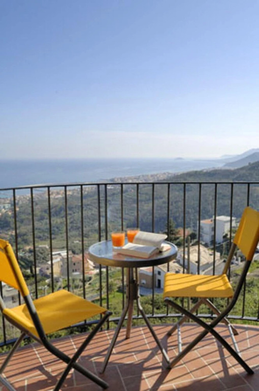 Apartment With 2 Bedrooms in Pietra Ligure, With Wonderful sea View, Shared Pool, Enclosed Garden Near the Beach