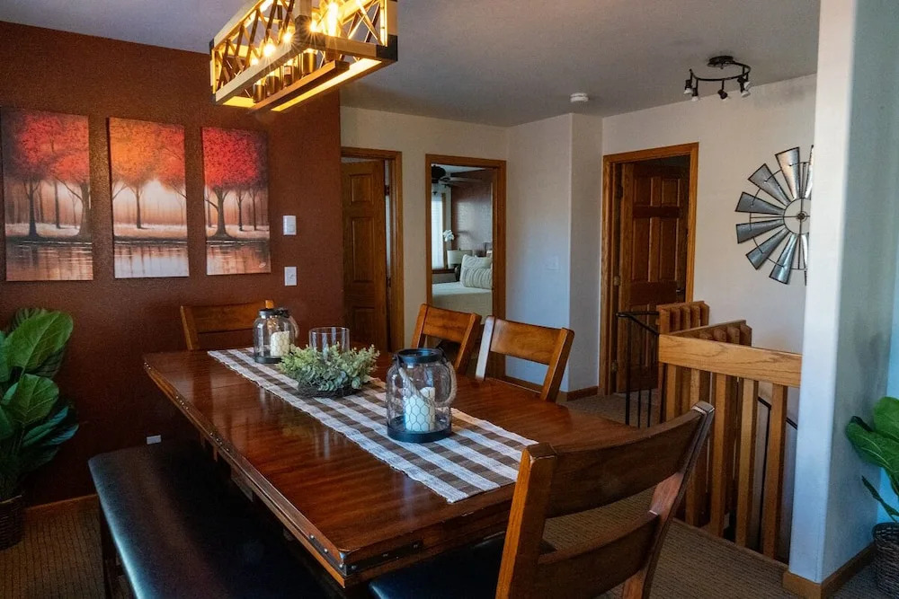 Alpenglow Three Bedroom Two Bath XL A16