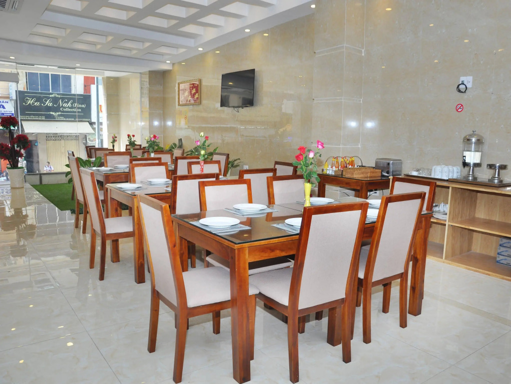 Queen Central Hotel - Ben Thanh Market