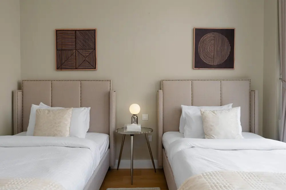 Maison Privee - Classy Apt w/ Terrace & Direct Burj Khalifa Views