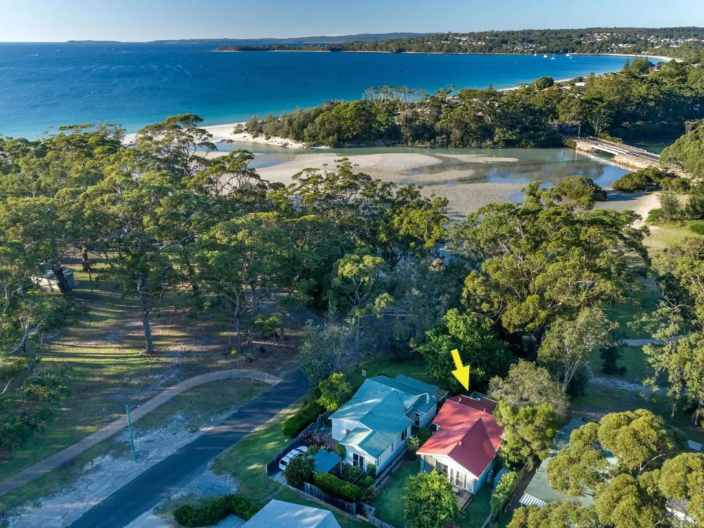 Tapalla Point at Huskisson 4pm Check Out Sundays