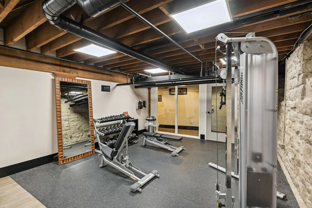 Studio w/ Pool Access: 2 Mi to Downtown Nashville!