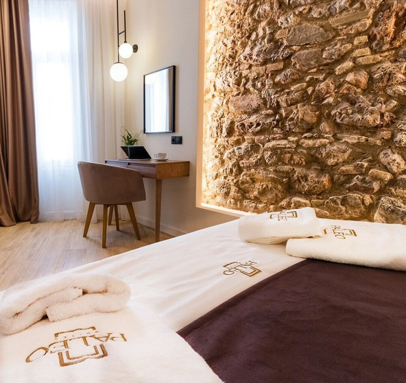 Paleo Suites