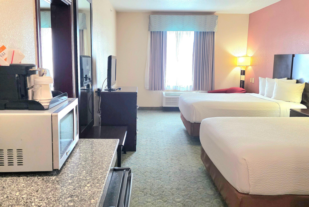 Ramada by Wyndham South Waco