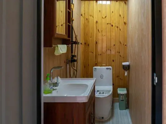 Xianting Yaju Hostel