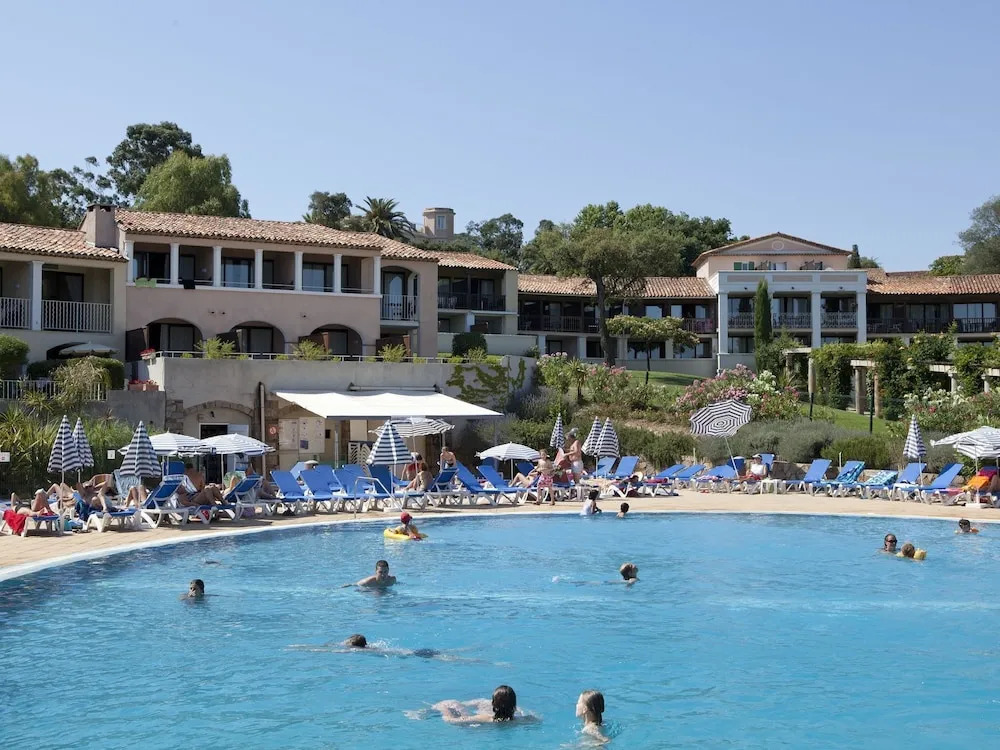 Provençal Apartment Near the Beautiful bay of Saint-tropez