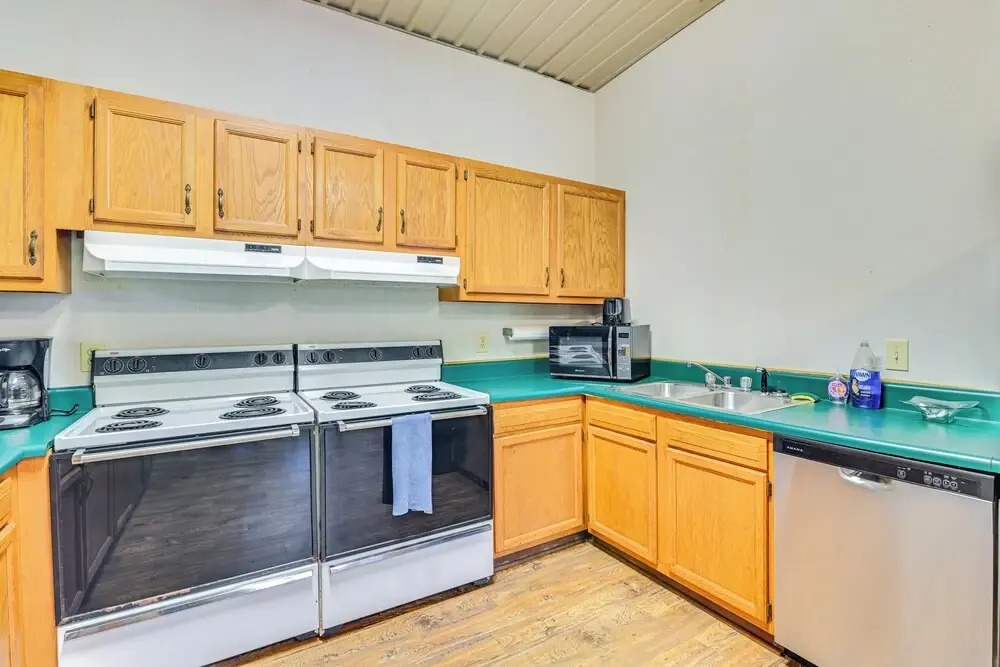 Riverfront Fishing: Home in Columbus w/ Grill