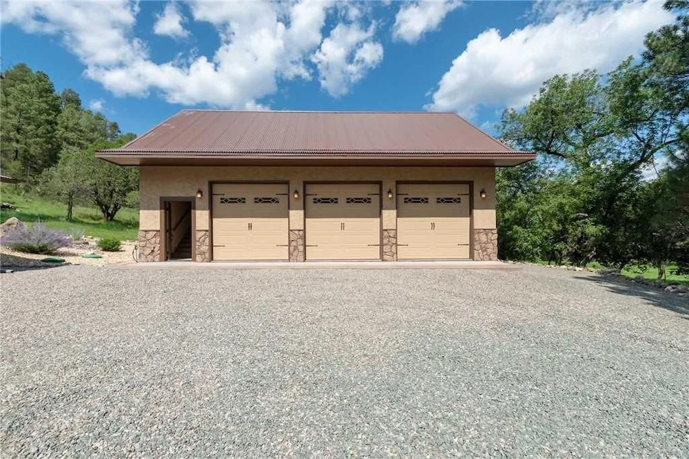Ruidoso Respite - Six Bedroom Cabin with Hot Tub