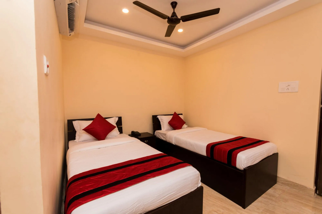Super Hotel O New Alipore