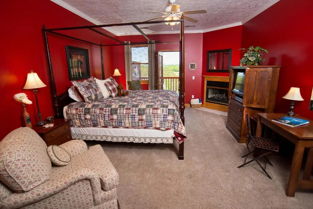 Berry Springs Lodge