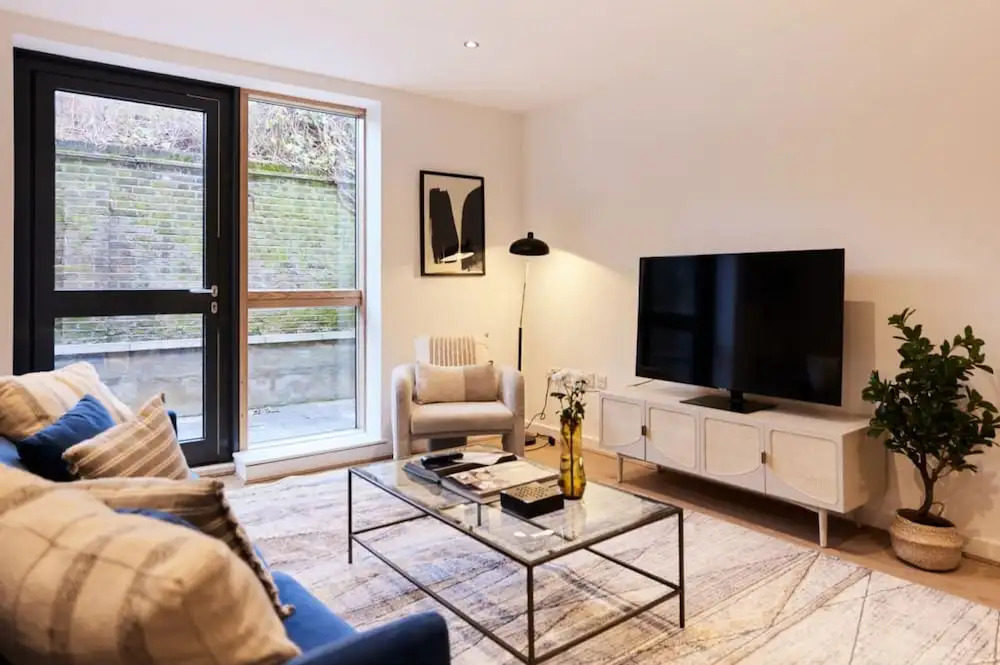 The Putney Escape - Trendy 2bdr Flat With Terrace + Parking