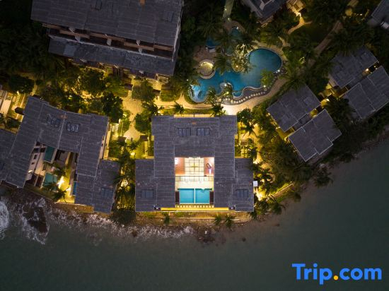 Wanning Half-Mountain Seacliff Lighthouse Pool Villa (Shenzhou Peninsula Potougang Branch)