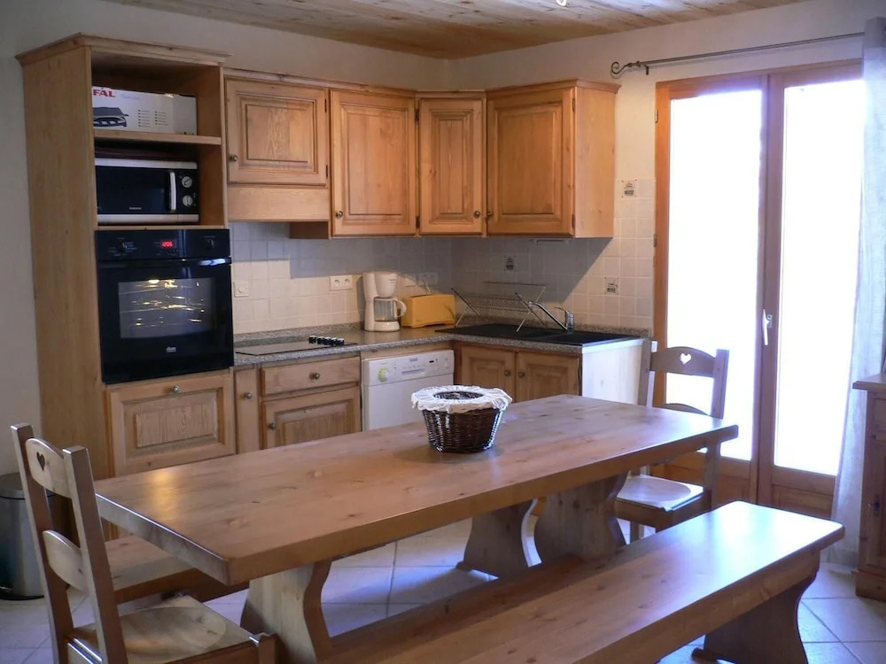 Chalet LES Aiguilles - LE Fourchu : 5 Pièces 10 Personnes / 5 Rooms 10 People