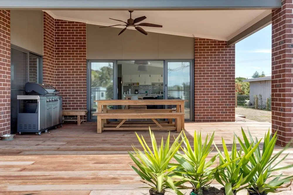 Diamond Bay Beach House: brand new
