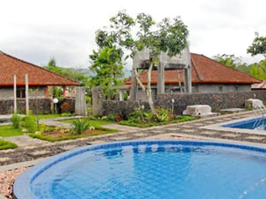Arlina's Hotel Kintamani by ZUZU