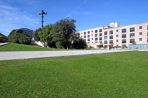 Vila Universitaria UAB Campus