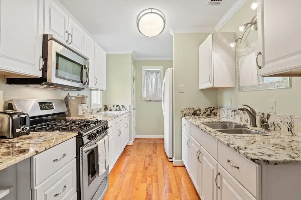 Updated 1-bedroom House in Baton Rouge