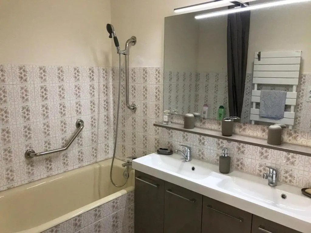 Appartement Saint-Jean-de-Luz, 1 pièce, 2 personnes - FR-1-4-521