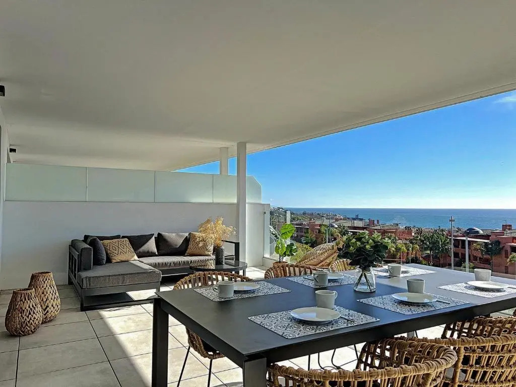 Via Celere 2332 Luxury Sea View Apartment
