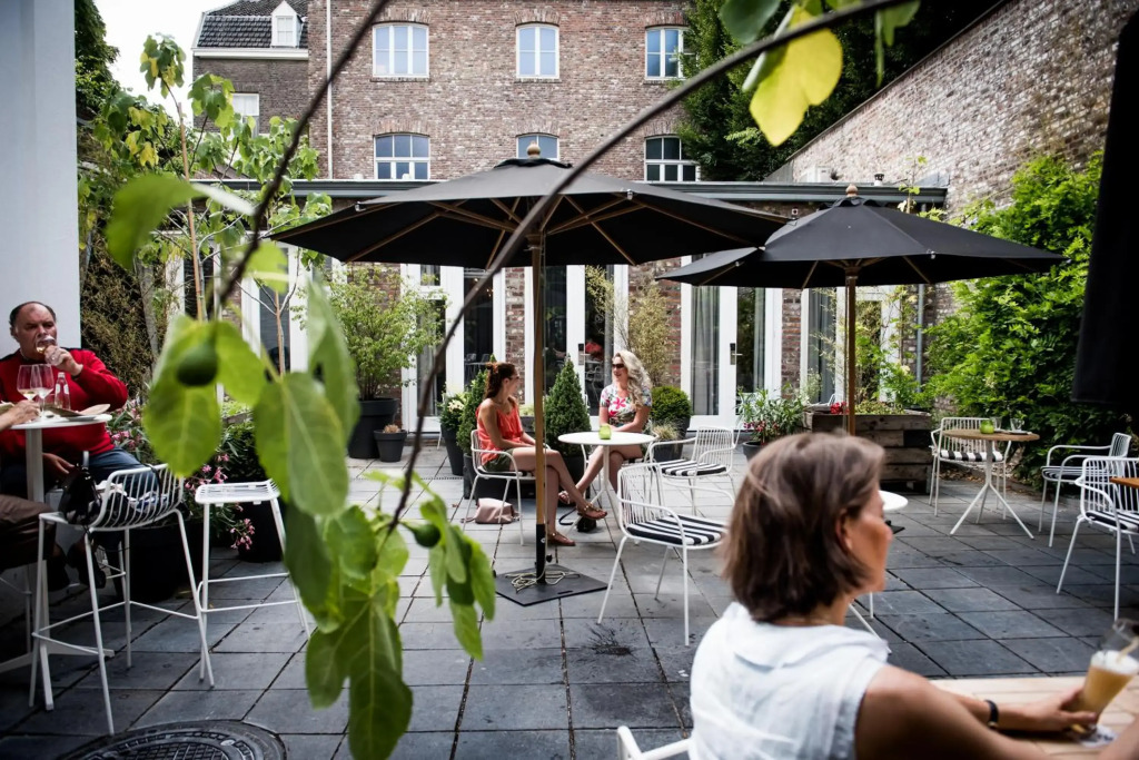 Fitz Roy Urban Hotel, Bar and Garden