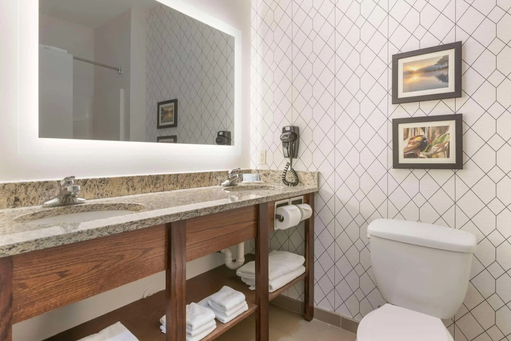 Comfort Inn & Suites Davenport - Quad Cities