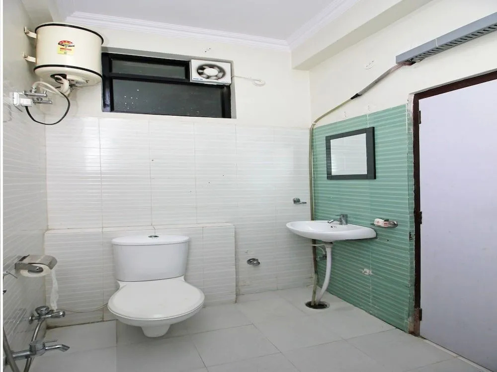 OYO Rooms Gaurav Tower