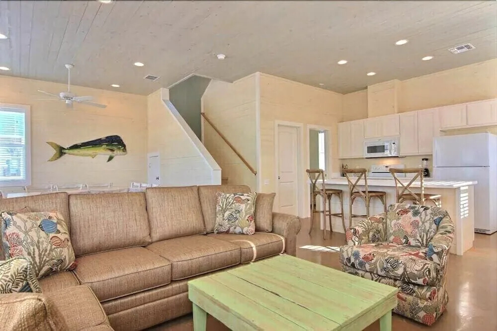 Any Fin Goes Gv628 4 Bedrooms 4.5 Bathrooms Home