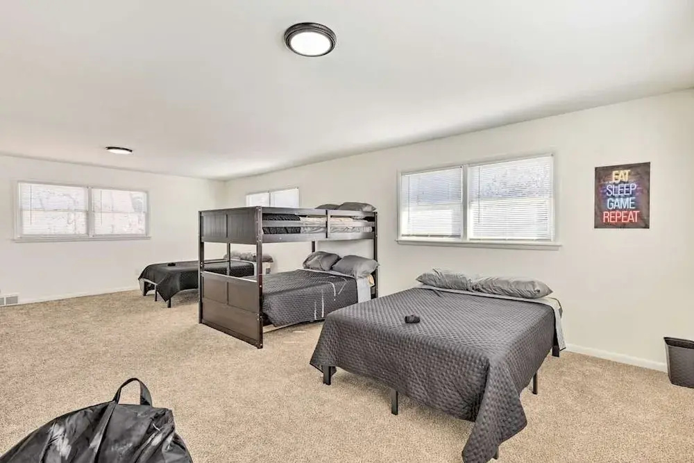 Spacious Pet-friendly Wichita Family Retreat 4 Bedroom Home