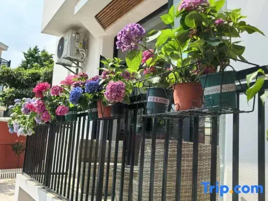 Shufei Homestay (Kunming Dianchi Lake Viewing Pier Yinghai Road Subway Station)