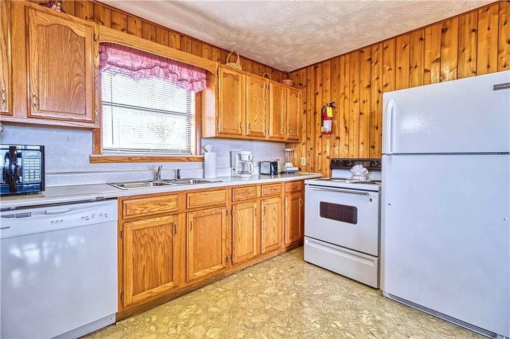 LeConte View 2 - One Bedroom Cabin