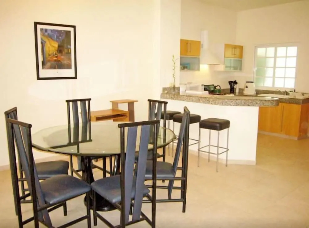 Las Olas family Townhome Apartments