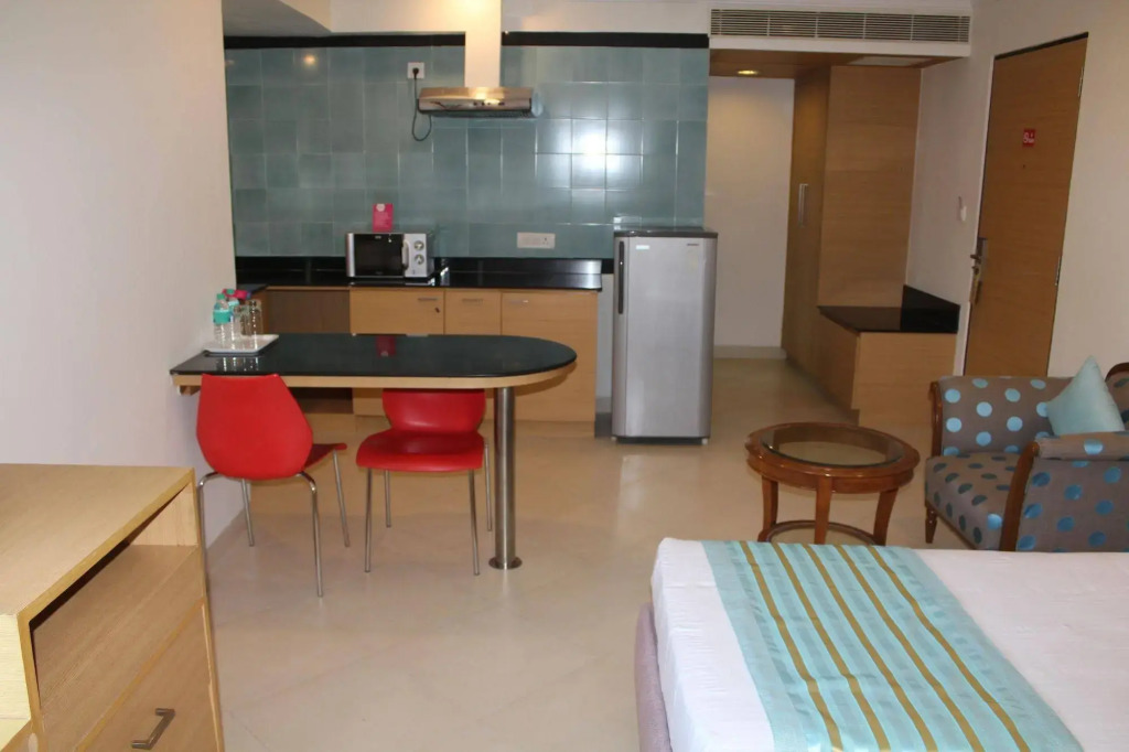 The Lotus Apartment hotel, Burkit Road