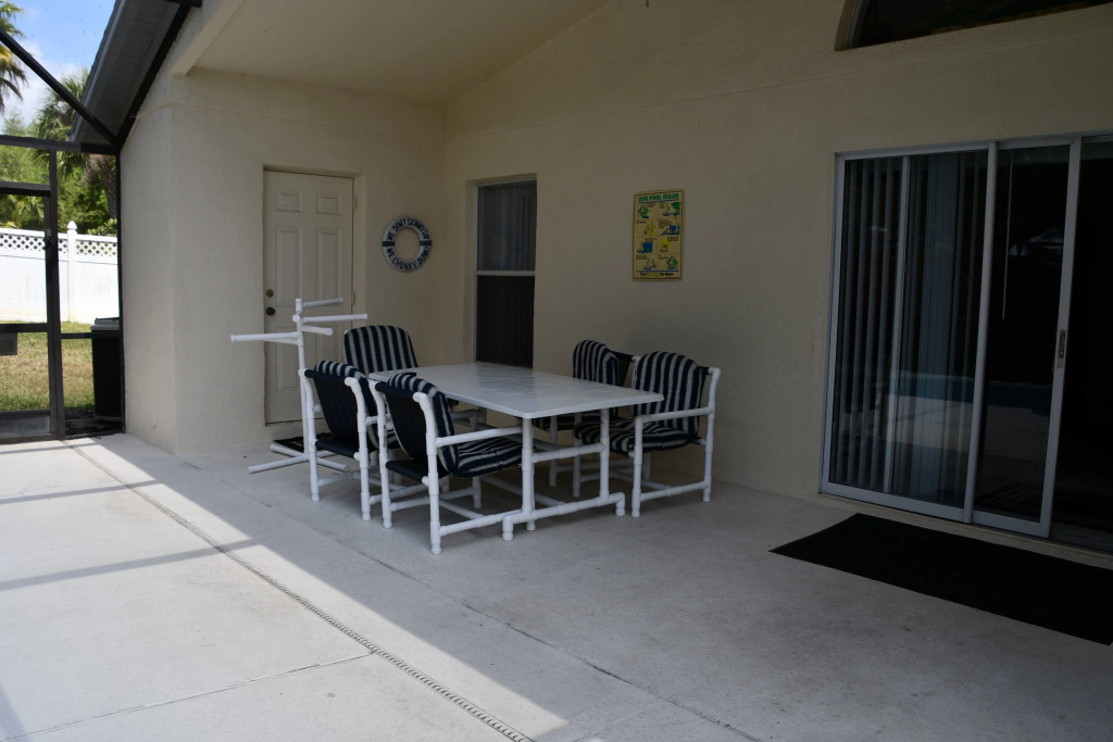 Gated Community, Private Pool with Games Room, Davenport, US
