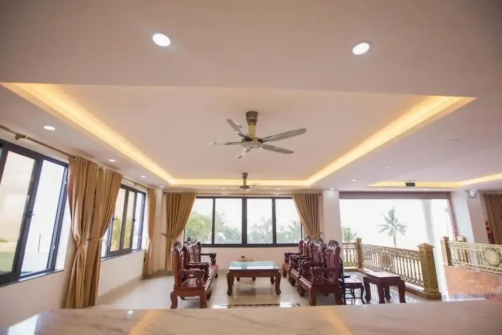 Tu Phuong Hotel TH by Bay Luxury