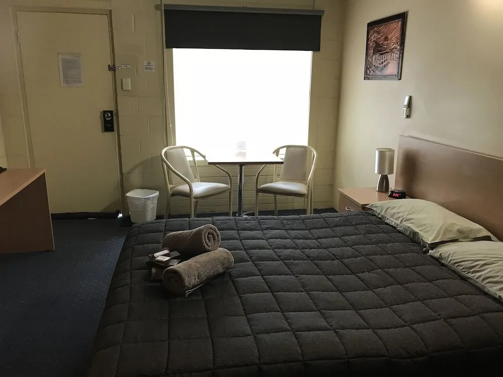 Benjamin Singleton Motel