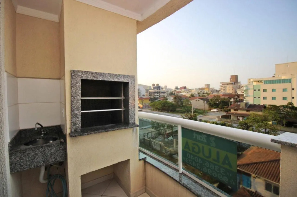 Apto 2Q c/ churrasq. 400m praia CAN304