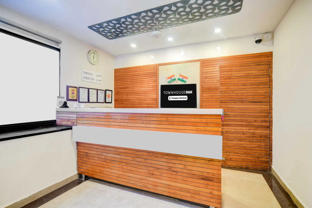 Townhouse Oak Dewas Junction