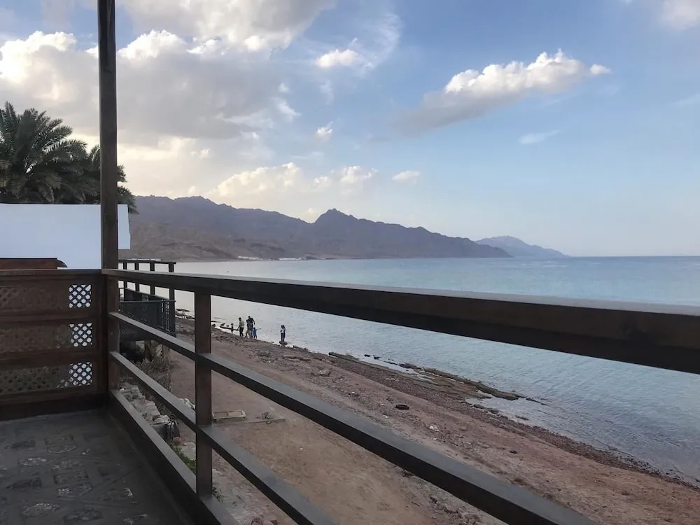 Ganesha Beach Apartments