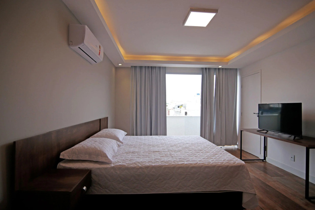 Cobertura Alto Luxo Com Terraço, Bbq E Piscina   6 Quartos