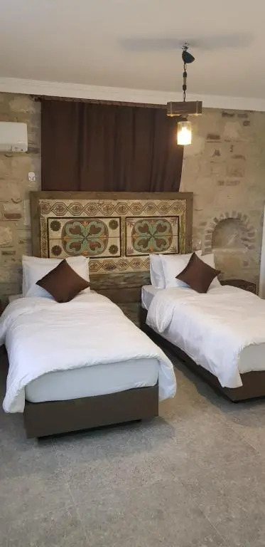 Chakra Vourla Hotel