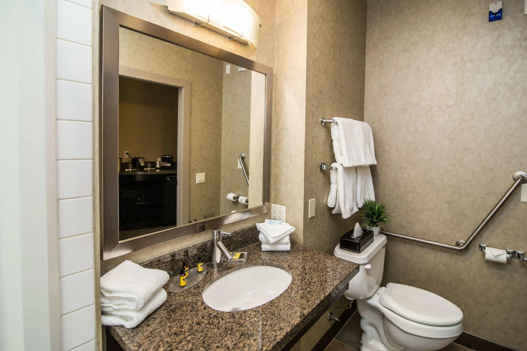 Fairfield Inn & Suites by Marriott West Kelowna