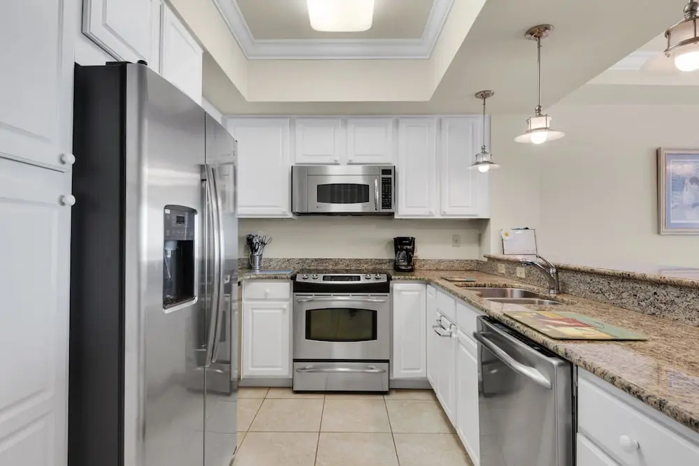 Sea Shell 3 Bedroom Townhouse by RedAwning
