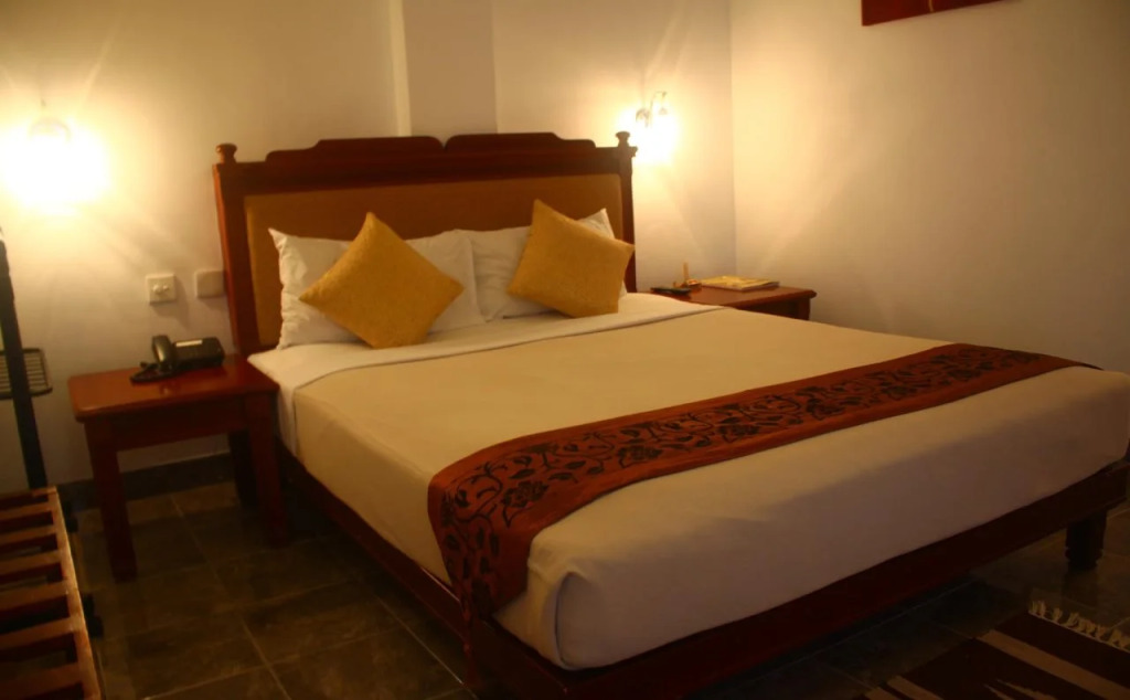 Olympus Plaza Hotel