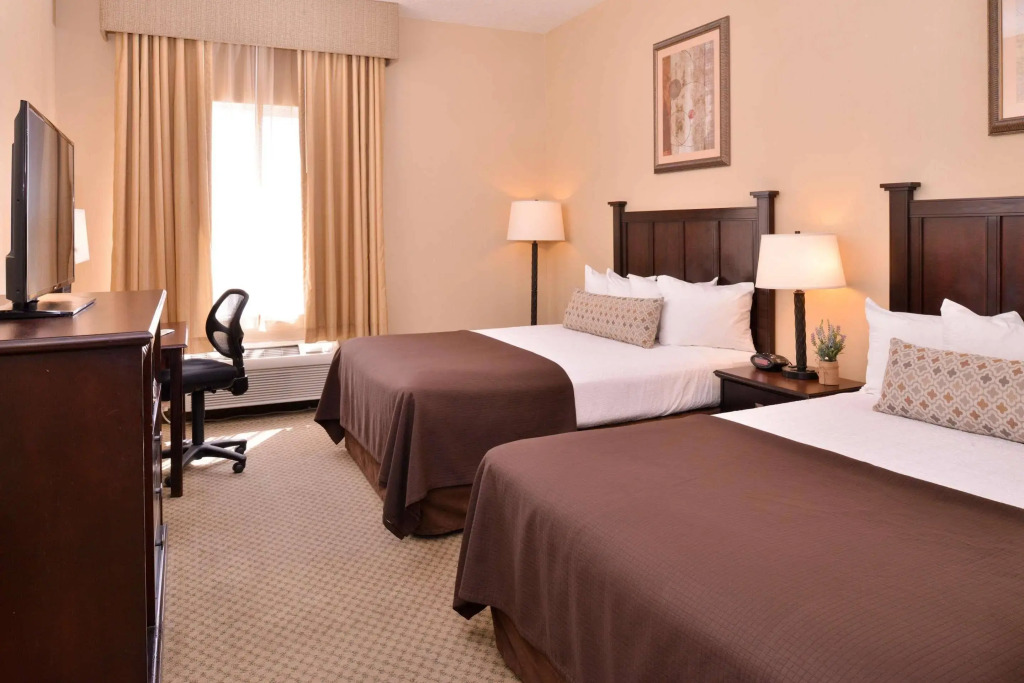 Best Western Plus Frontier Inn