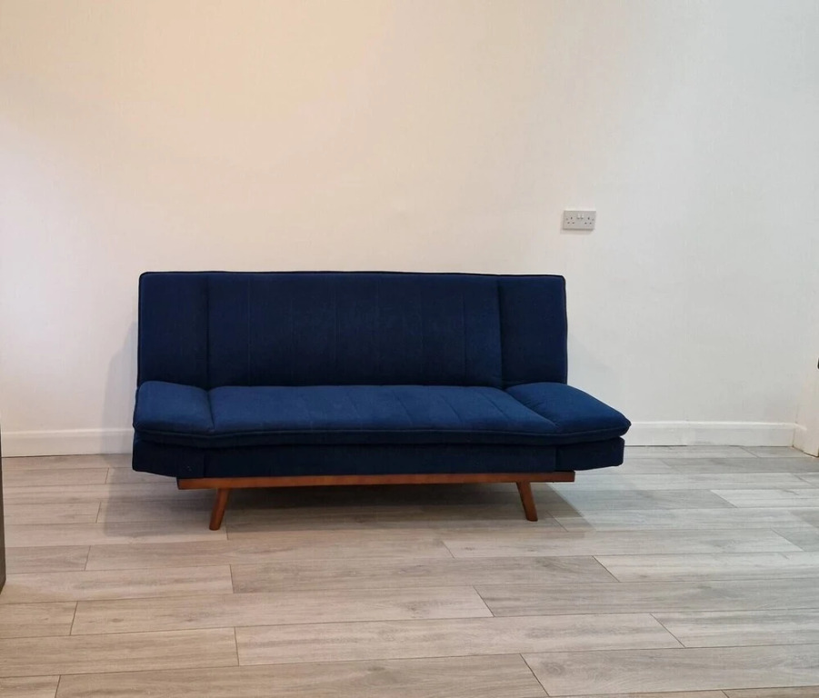 Impeccable 1-bed Apartment in Ilford