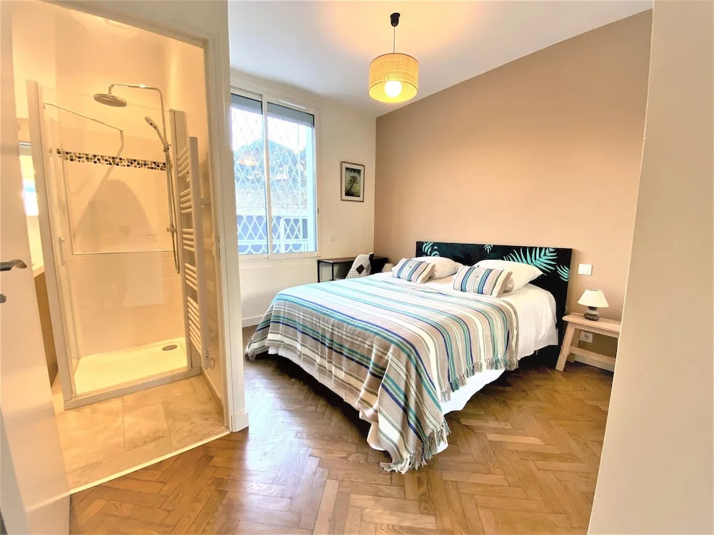 Viva Riviera Sunny 3 Bedrooms 2 Bathrooms Croisette