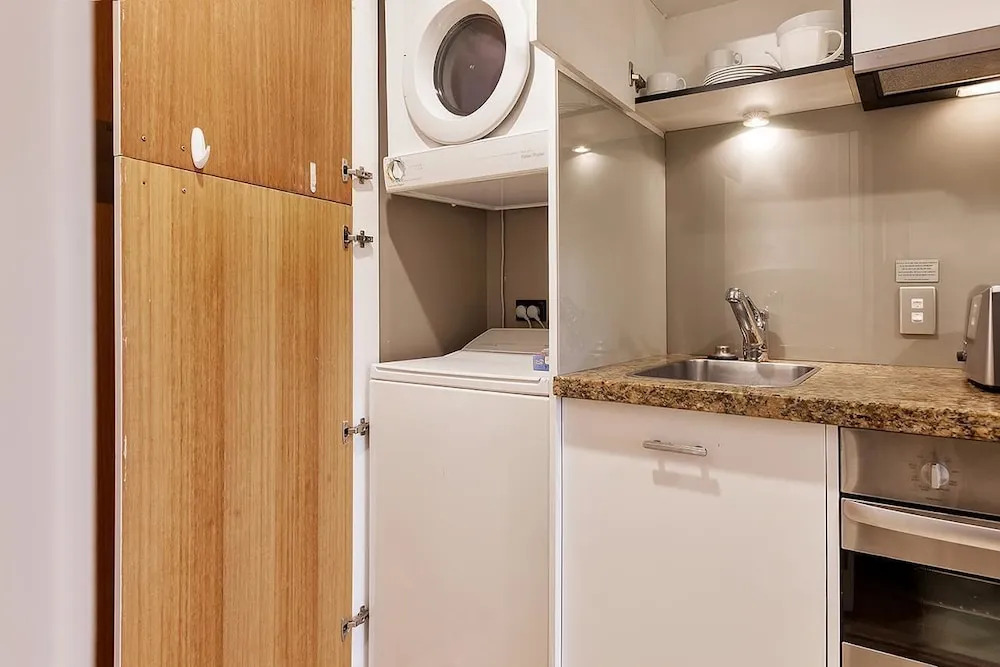 QV CBD Auckland Metropolis Apt - 722
