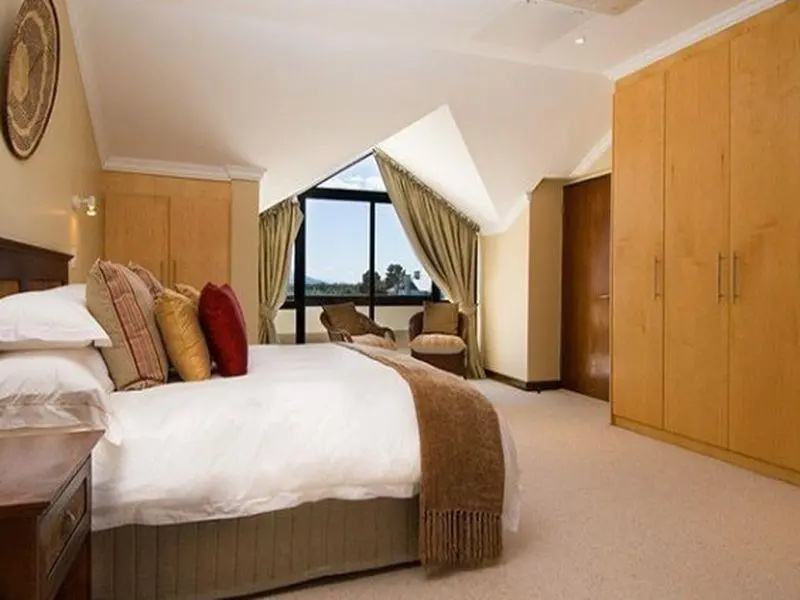Pearl Golf Lodges